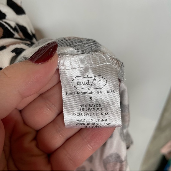 Mudpie Leopard Print V-Neck Top Small - Picture 4 of 5